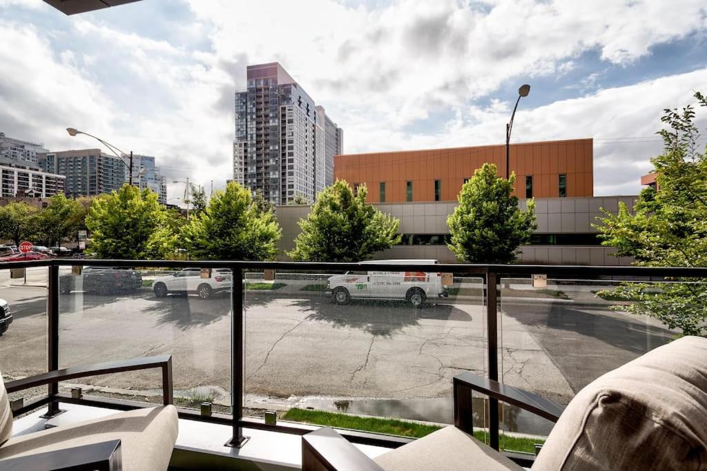 Stunning Duplex Condo #1 - Downtown River North Chicago Extérieur photo
