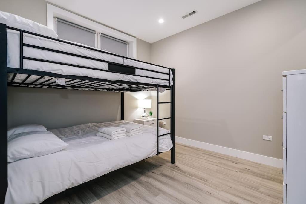 Stunning Duplex Condo #1 - Downtown River North Chicago Extérieur photo